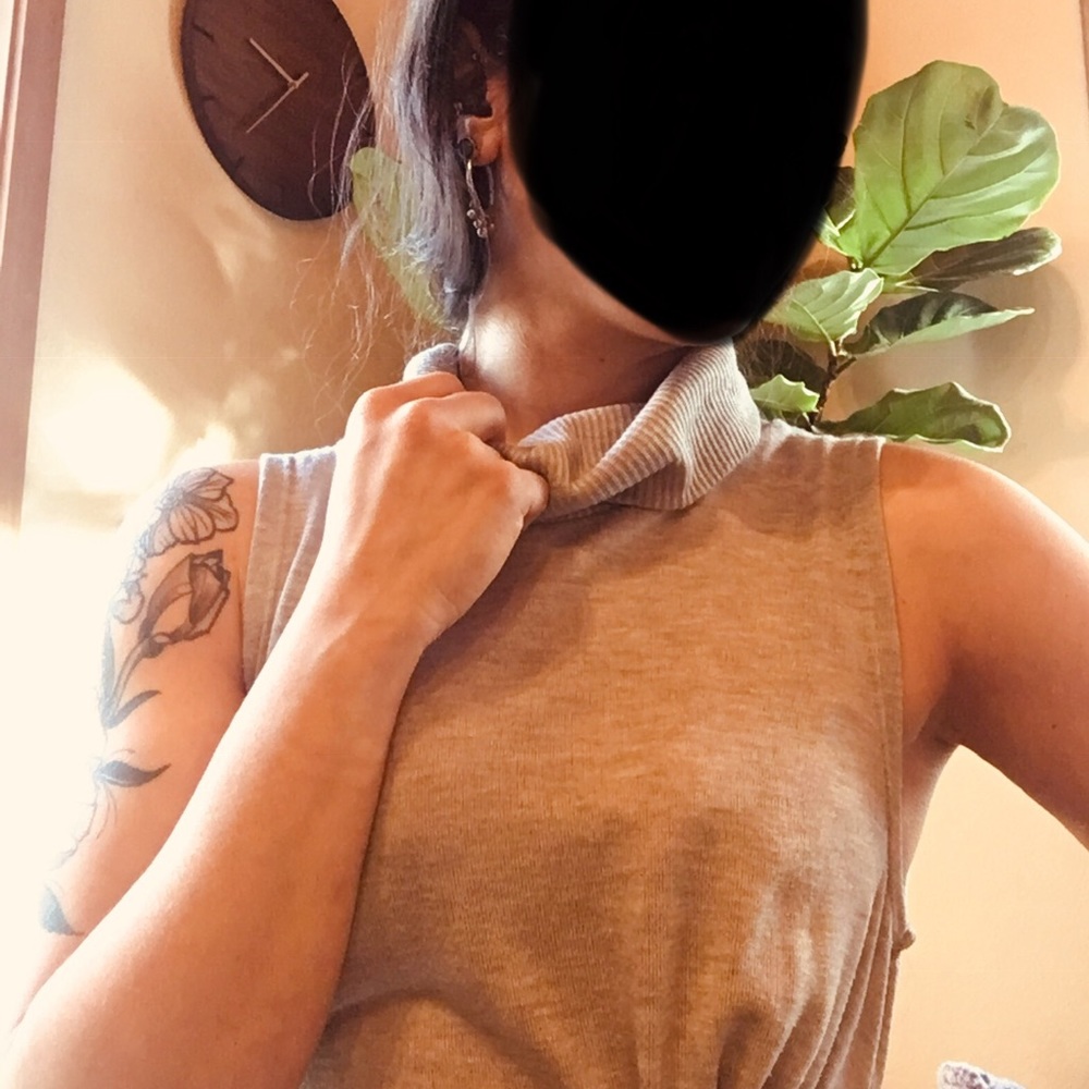 Dress - Picture 4 of 4